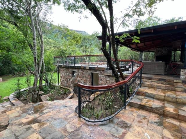 Heysbrook Estate - Luxurious Lodges In A Private Valley Waterval-Onder Eksteriør billede